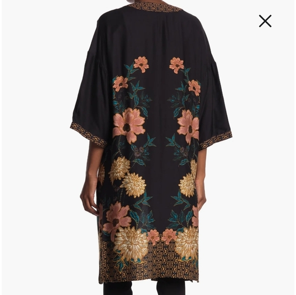 DR2 Other - DR2 NWOT Floral Kimono Robe Black and Gold Pink Summer Spring Small One Size